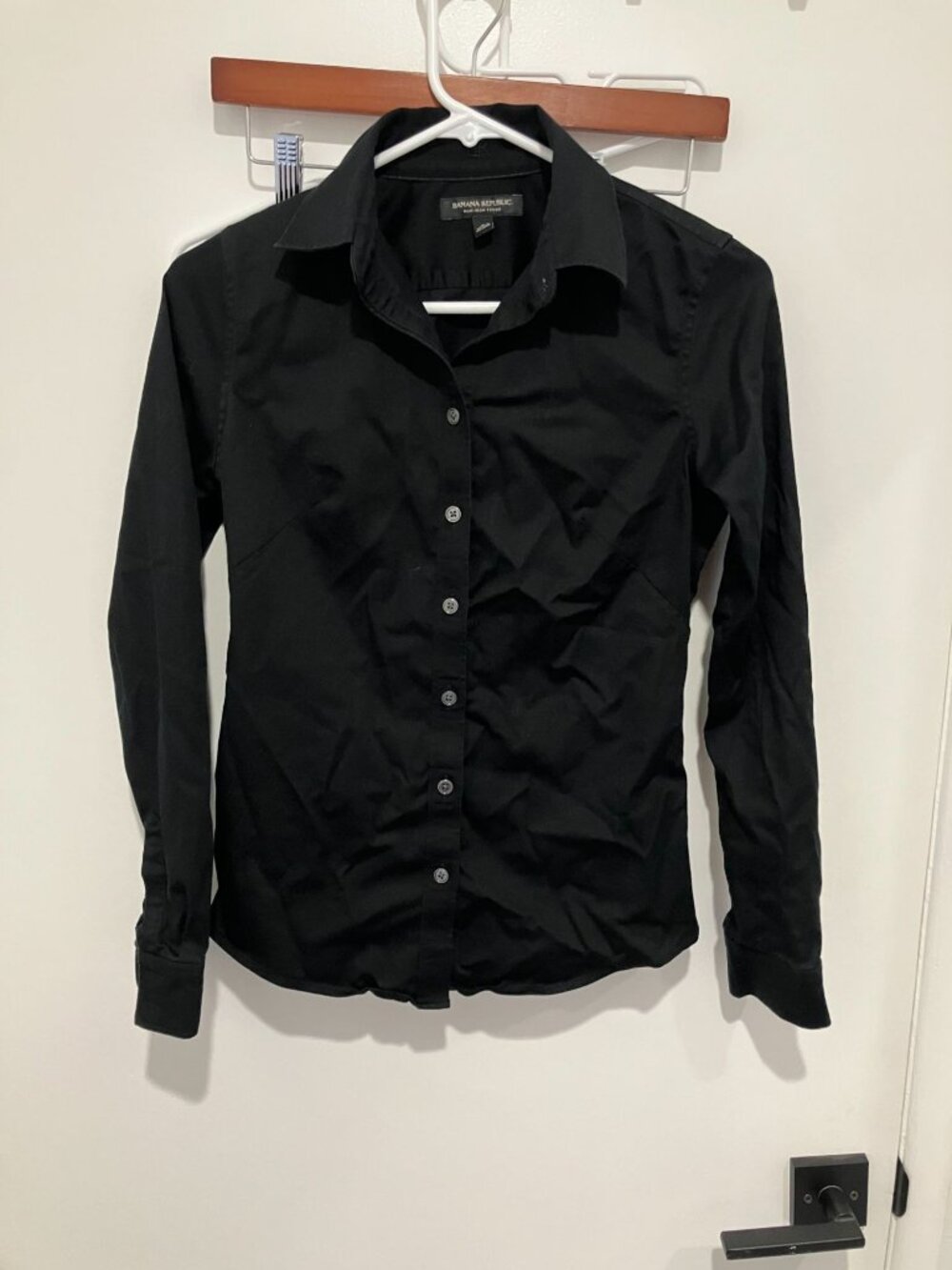 Banana Republic Women's Black Fitted Non-Iron Button Down Dress Shirt Size 0